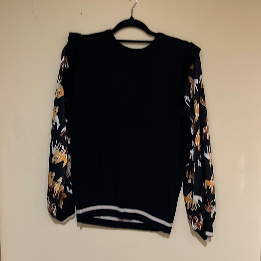 THMK black sweater